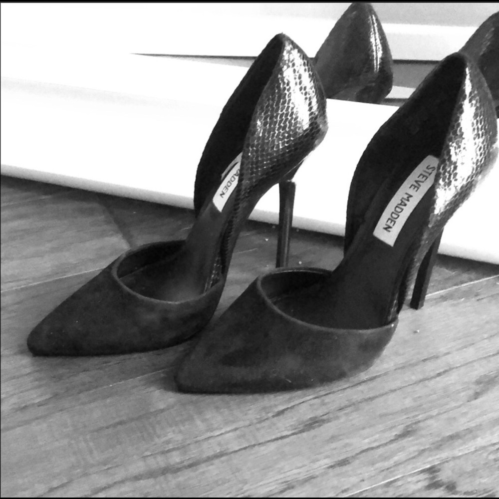 CLOSET CLOSING. MAKE OFFER. Steve Madden pumps